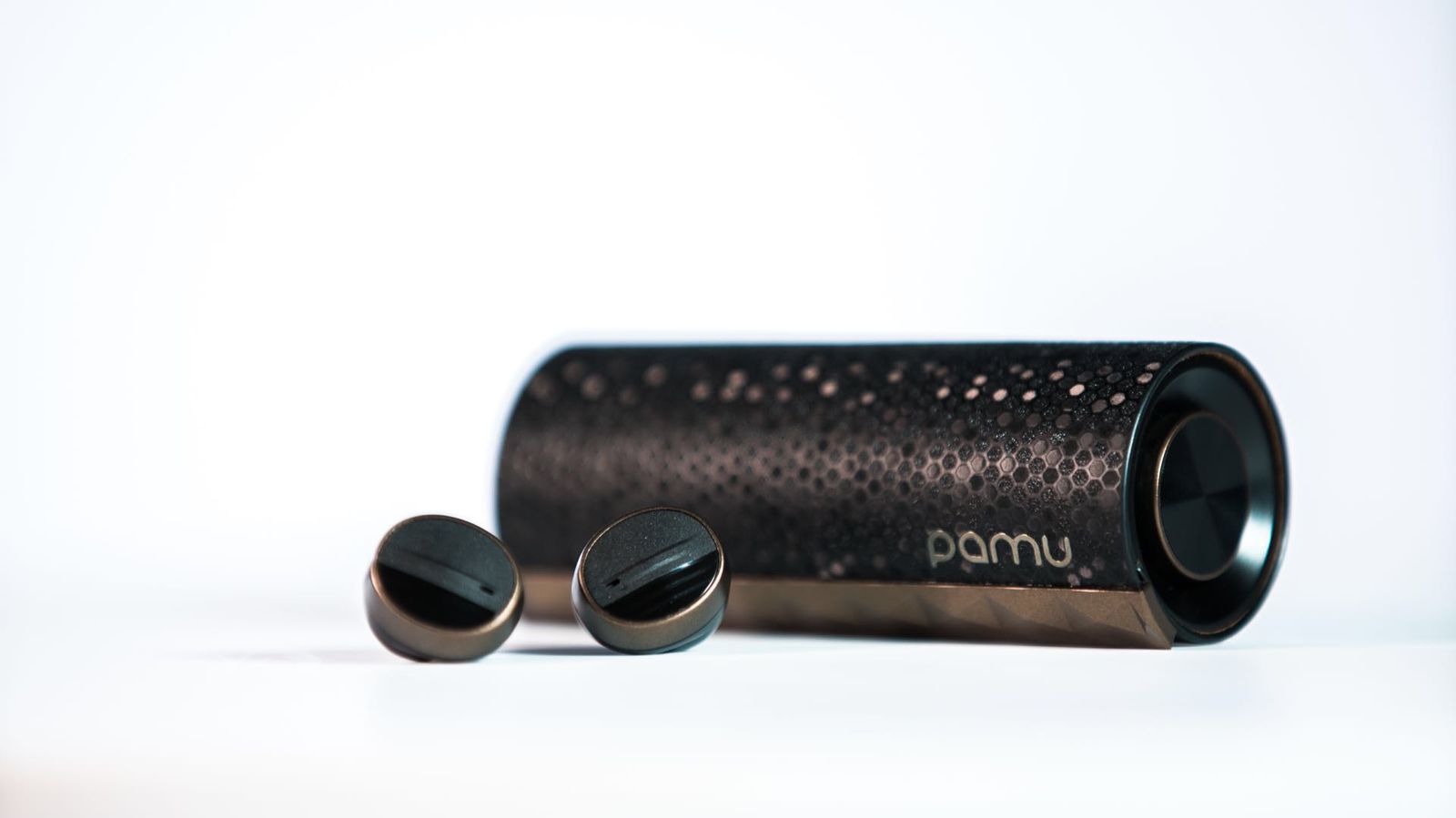 Pamu scroll Bluethoot 5.0, buttate via le AirPods!