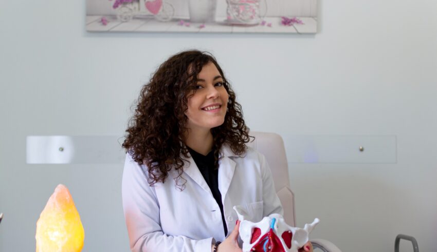 Foto della Dott.ssa Cristina Barbaro fisioterapista